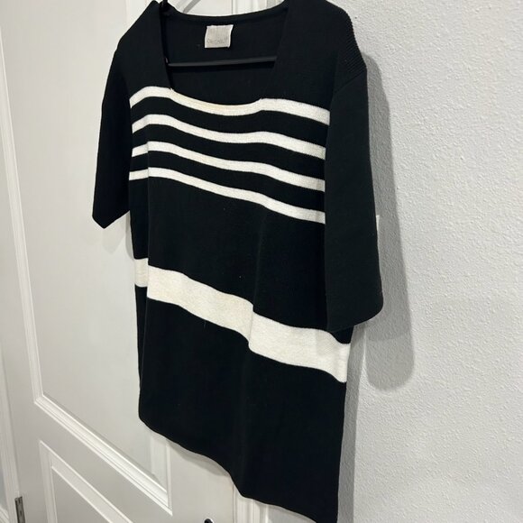 Designers Originals Black White Striped Short Sleeve Knit Top Size M Classic - Picture 3 of 8